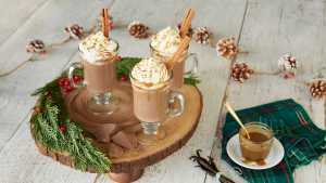 Christmas cocktails and winter drinks to make this season |Chef Lynn Crawford's spiced rum chocolate caramel eggnog