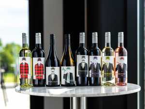Niagara Benchlands | Wine at Meglalomaniac Winery