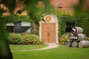 Foreign Affair wines | Foreign Affair Winery