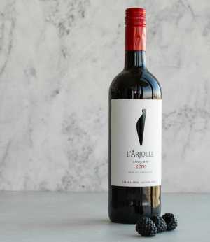 Non-alcoholic wine and non-alcoholic beer | L’Arjolle Merlot Grenache bottle of wine