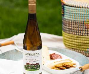 Aveleda Loureiro & Alvarinho Vinho Verde white at a picnic