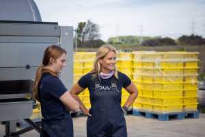 Domaine Queylus | Assistant winemaker Brooke Husband and head winemaker Kelly Masson during production