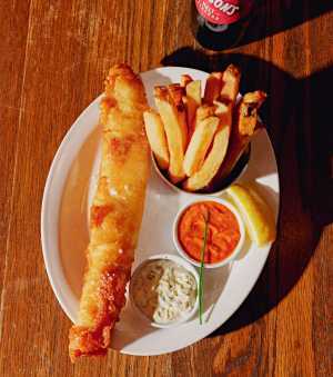 The Oxley in Yorkville | Fish & Chips