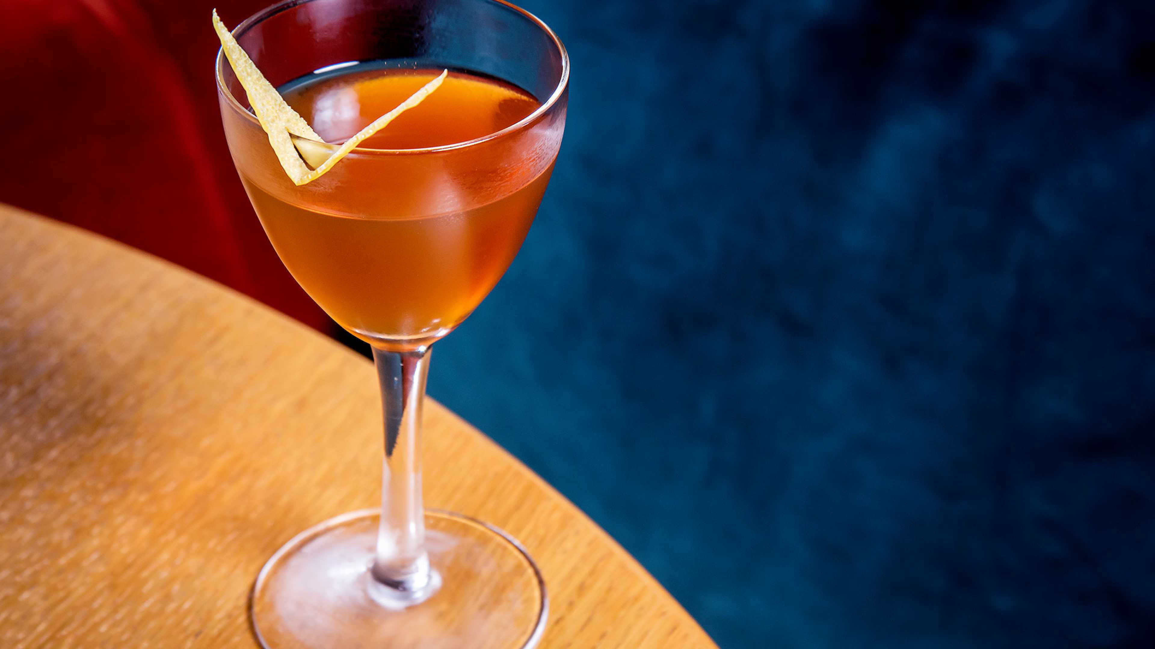 Make this twist on a classic manhattan recipe Recipes Foodism TO
