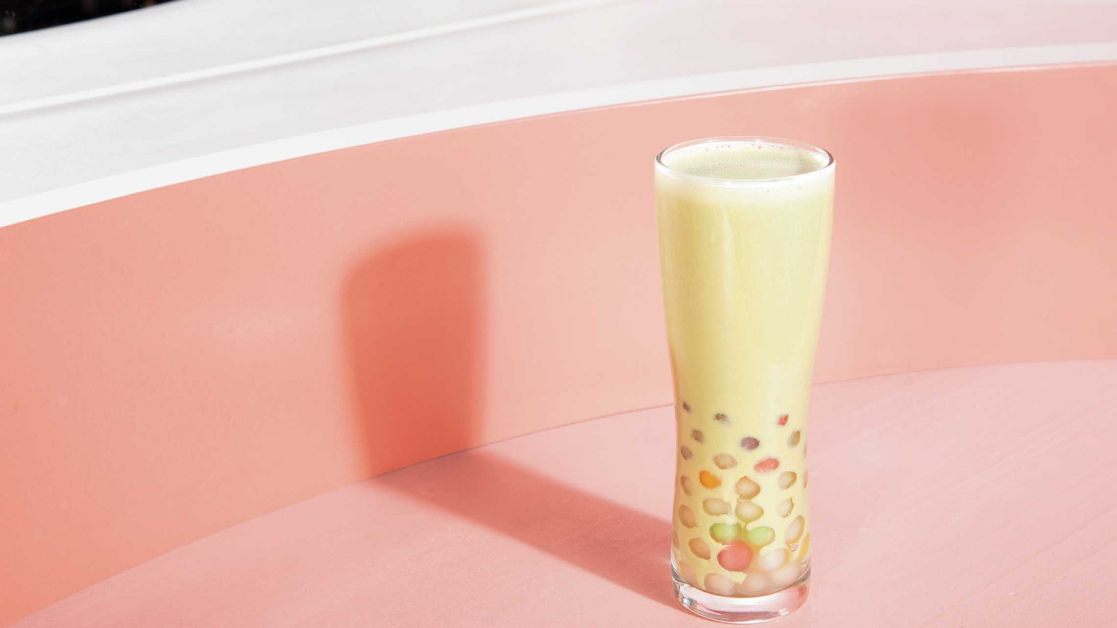 make-this-adorable-vanilla-matcha-milk-tea-recipes-foodism-to