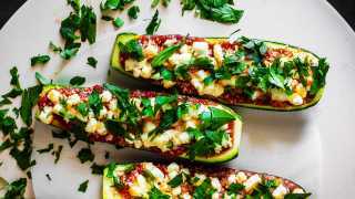 Quick dinner ideas | Goat Cheese Zucchini Pizza Boats