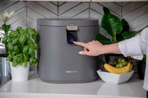 Win a Vitamix Eco 5 FoodCycler | Pressing a button on the Vitamix Eco 5 FoodCycler