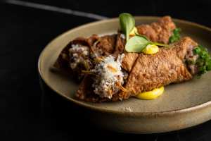 New Toronto restaurants | Beef tartare cannoli at Bar Notte