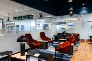 A meeting area inside the Aspire | Air Canada Café at Billy Bishop Toronto City Airport