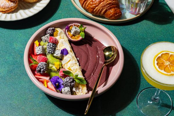Best new Toronto restaurants | An acai bowl at Glass Kitchen