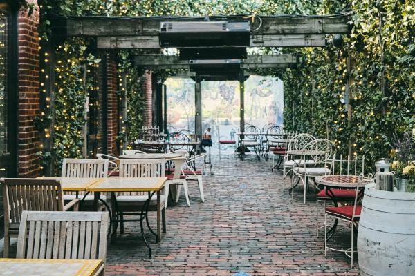 Romantic restaurants in Toronto | The patio at Cluny Bistro & Boulangerie