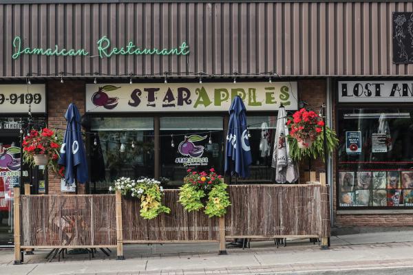 Durham Region day trips | Outside Starapples in Bowmanville