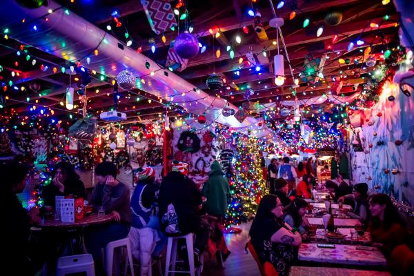 Best Christmas bars and markets in Toronto | The Christmas decor inside Miracle Toronto Christmas Bar