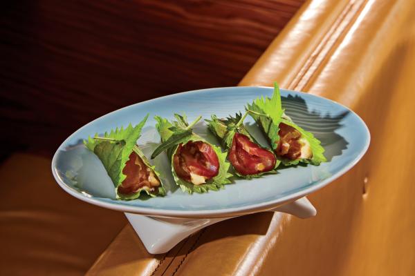 Raw fish dishes | Tuna Tartare at Aloette