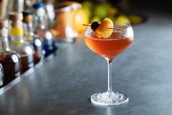 Champagne cocktails and sparkling wine cocktails | Robin Goodfellow's The Classic cocktail recipe