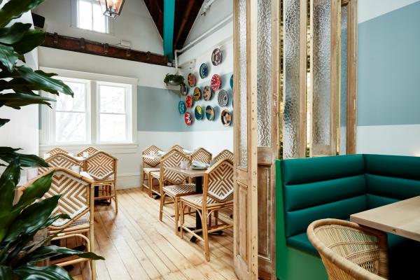 Romantic restaurants in Toronto | Inside Chubby's Jamaican Kitchen