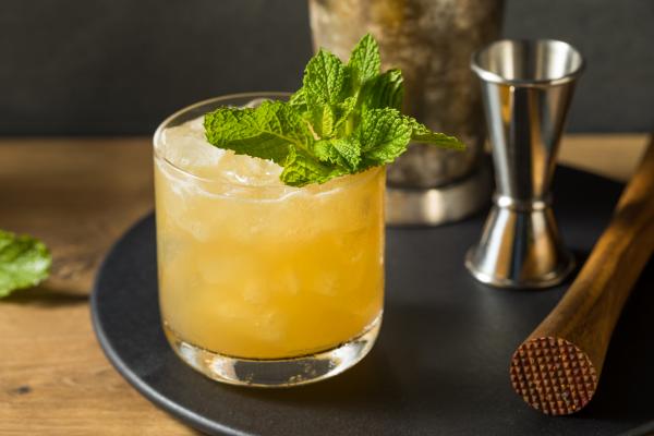 Barbecue cocktails | Whisky smash recipe