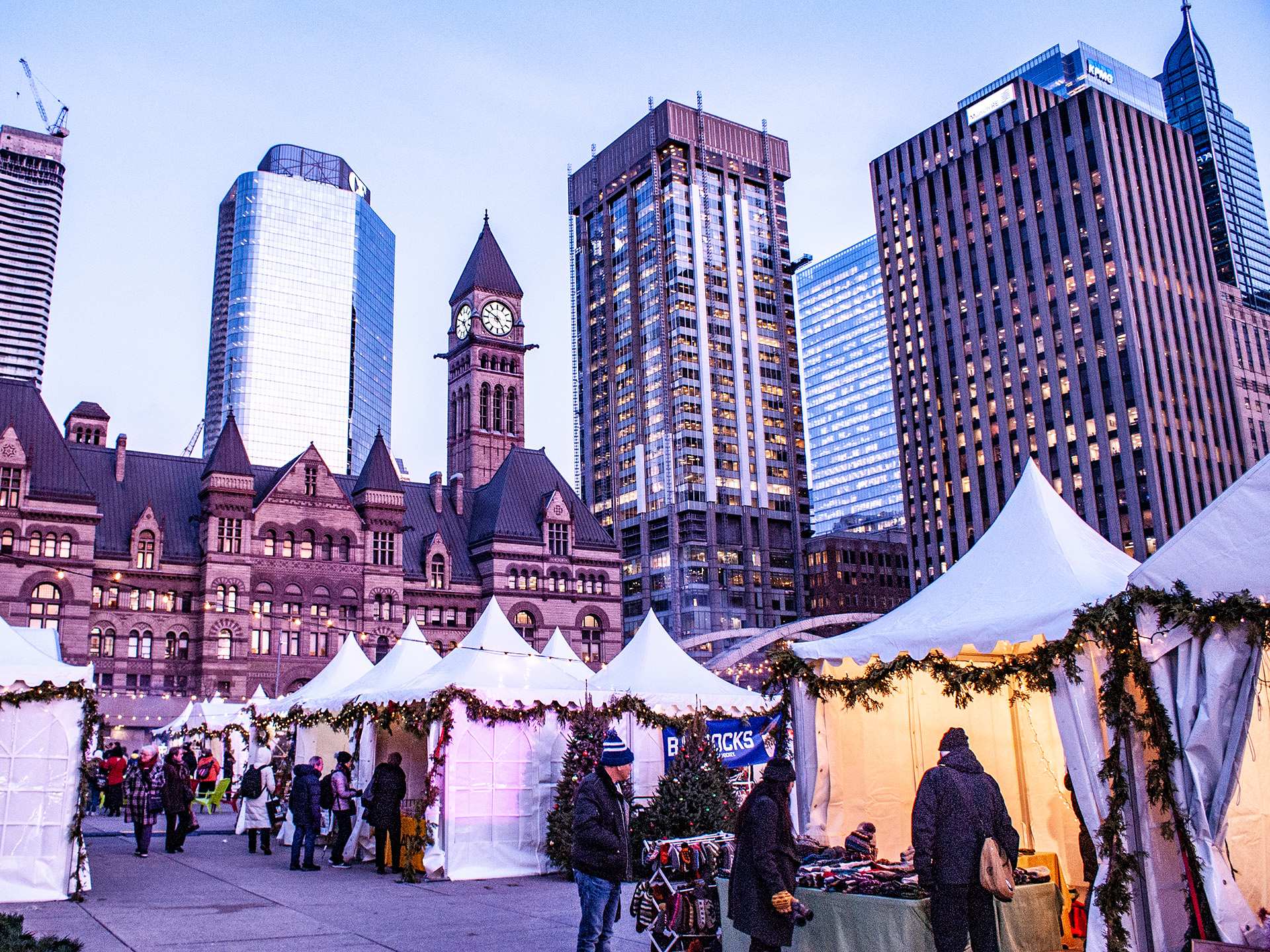 Toronto Christmas market | Market stalls at Fair in the Square at Nathan Philips Square