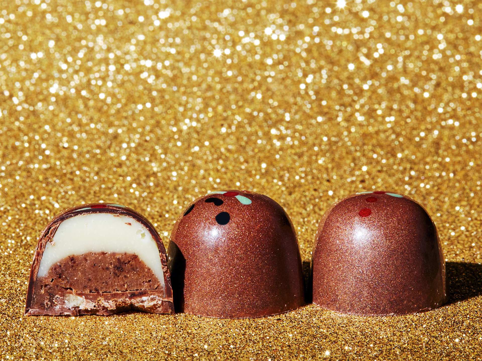 How to make chocolate | Gingerbread men holiday chocolates from Chocolat de Kat