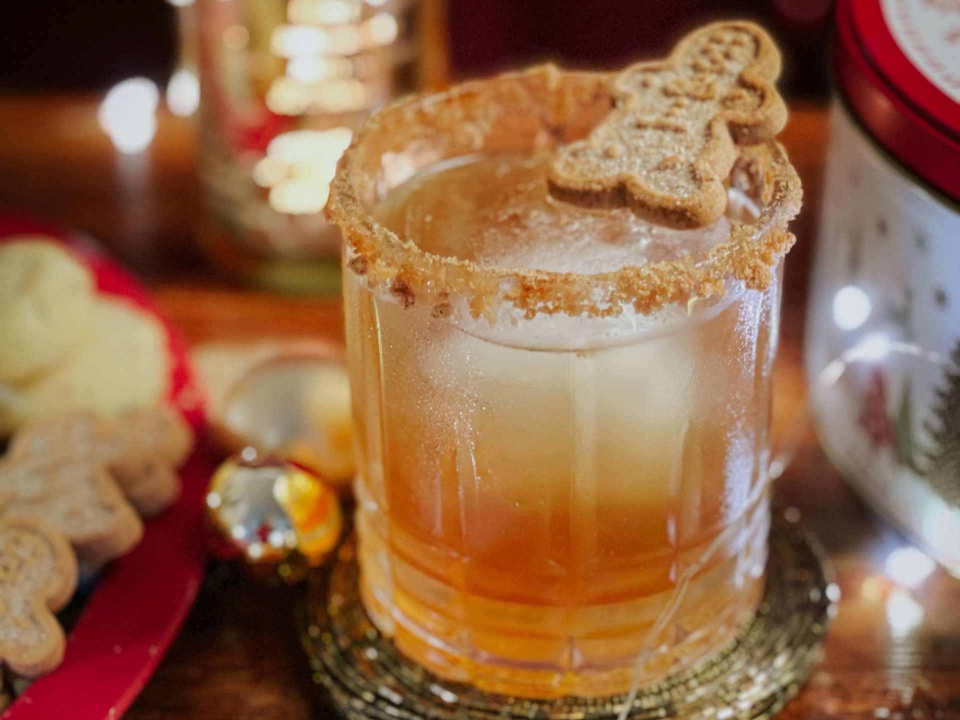 Christmas cocktails | Non-alcoholic Gingerbread Old Fashioned