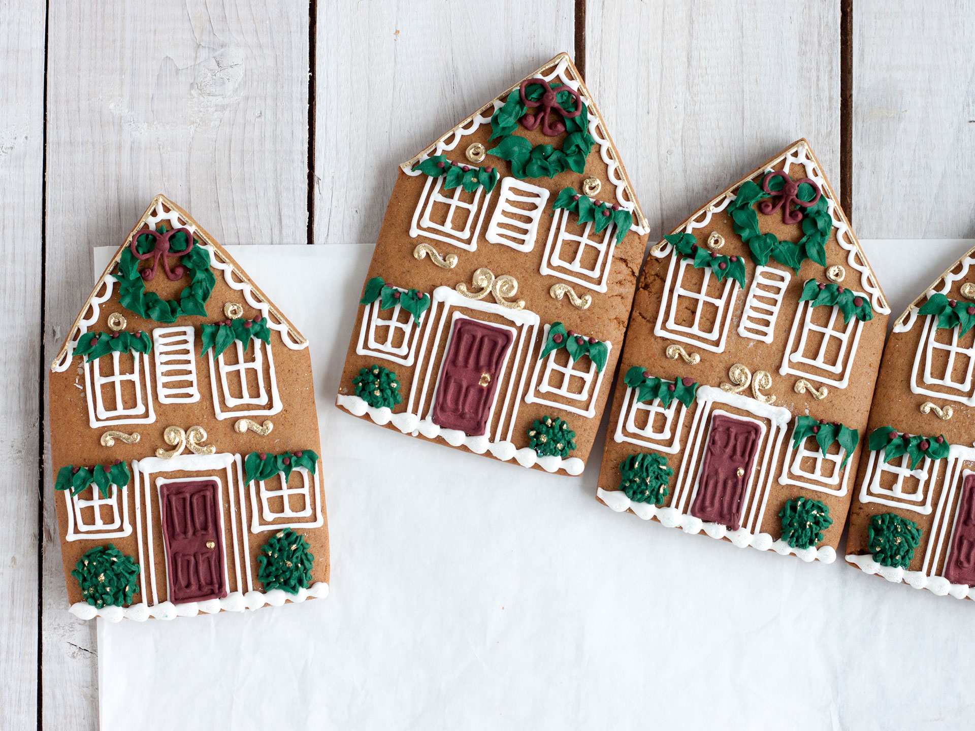 Toronto's best desserts | Bobbette & Belle gingerbread houses