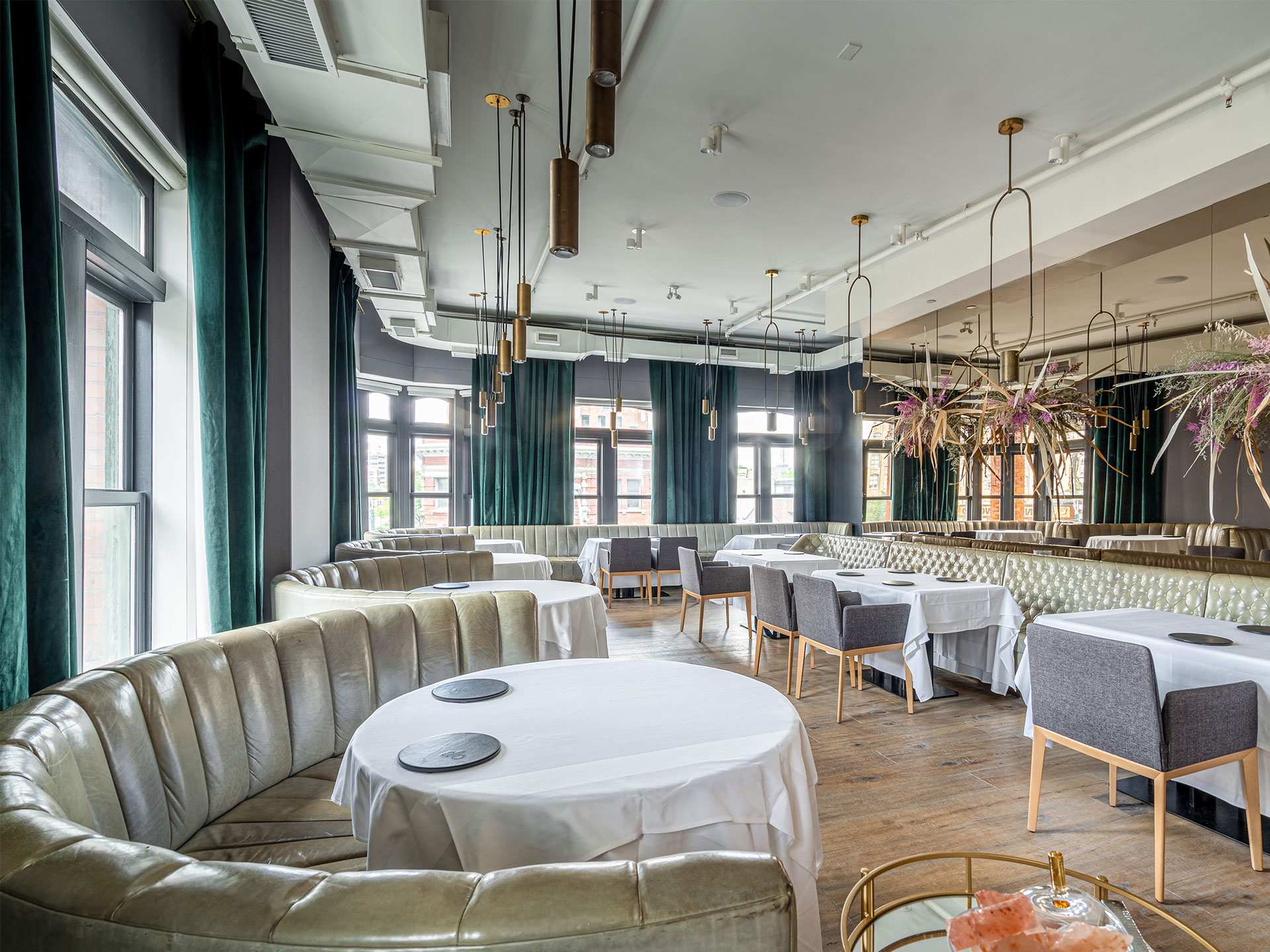 Best restaurants Toronto | Inside the dining room at Alo