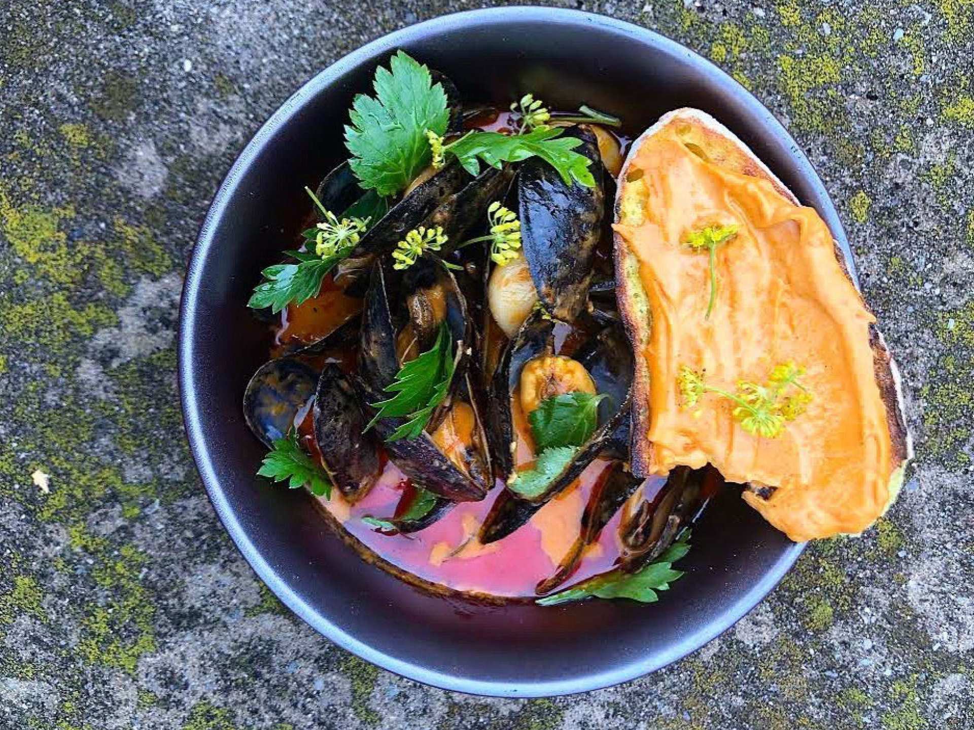 Best restaurants Toronto | Lake Inez mussels