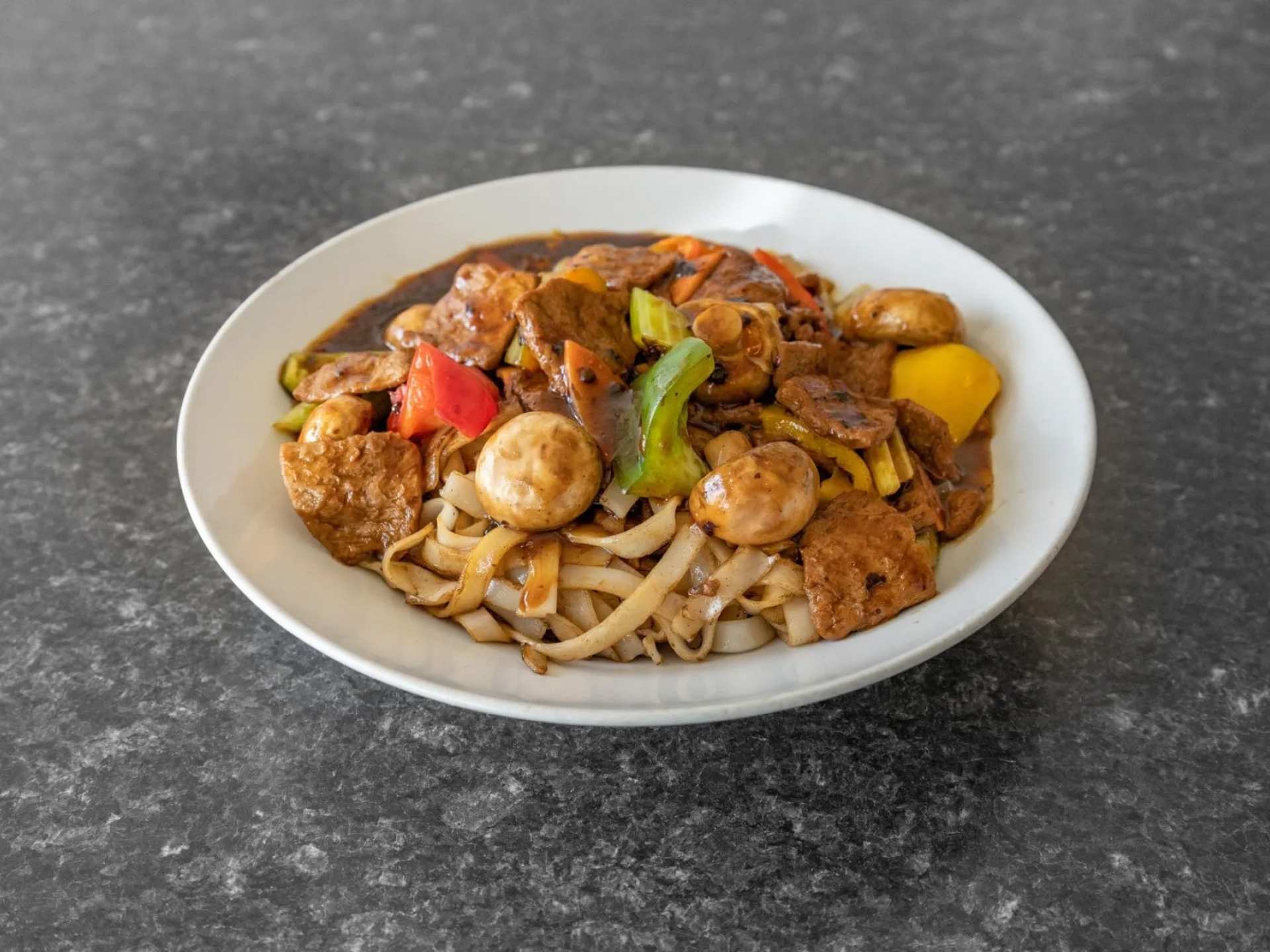 Best vegan restaurants in Toronto | A noodle and vegetable dish at Buddha's Vegan Restaurant