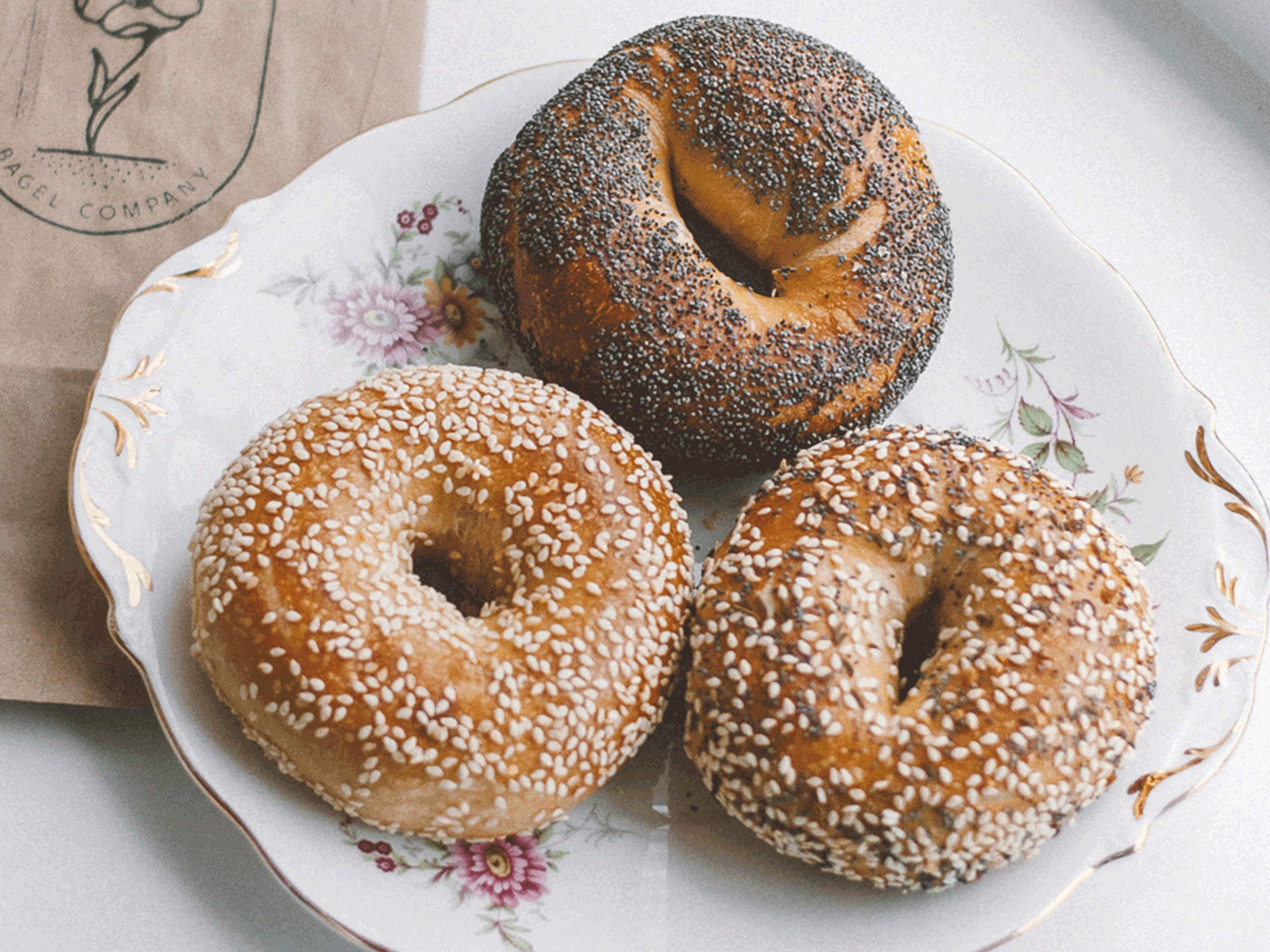 Corolla Lighthouse Bagels - hcdjjxh