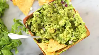 Avocados from Mexico Traditional Guacamole Recipe Avocados from Mexico Traditional Guacamole Recipe