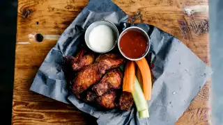 Smoque N Bones chicken wings Smoque N Bones chicken wings