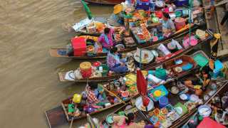 floating market in Thailand