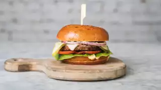 Big LOV cheeseburger | Best veggie burgers in Toronto Big LOV cheeseburger | Best veggie burgers in Toronto