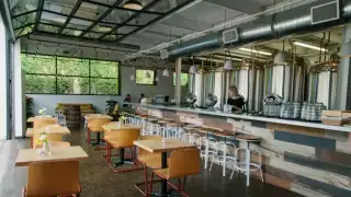 Alcohol delivery in Toronto | The interior of Bandit Brewery and restaurant in Toronto