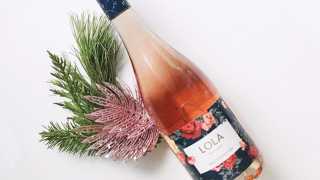The best places to eat and drink in Windsor this fall | Lola blush Sparkling Rosé