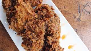 Best Southern soul food restaurants Toronto | the yardbird fried chicken at Roux