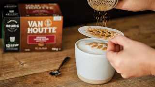 Van Houtte Coffee | Making a holiday latte