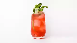 Georgian Bay Spirit Co. holiday drinks | Raspberry Rhubarb Pie Smash Georgian Bay Spirit Co. holiday drinks | Raspberry Rhubarb Pie Smash