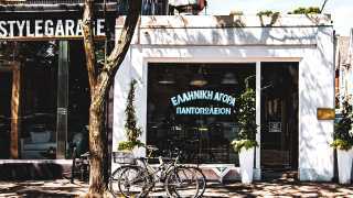 Toronto's best Greek restaurants | Outside Mamakas on Ossington