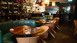 Best restaurants in Yorkville | Dining room at Alobar
