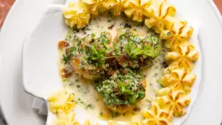 Best new restaurants Toronto | Scallops at Le Sélect Bistro