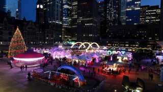 Toronto Christmas markets | Fair in the Square Christmas market at Nathan Philips Square