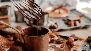 How to make chocolate | Whisking melted chocolate