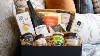 Canadian gift boxes | Present Day Gifts Sharable Charcuterie Box