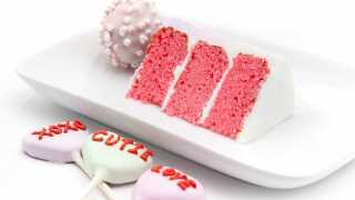Best vegan cafés and bakeries | A pink cake from Bunner's Bakeshop