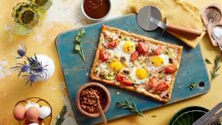 Egg recipes | Chef Craig Flinn’s Full English Breakfast Pizza