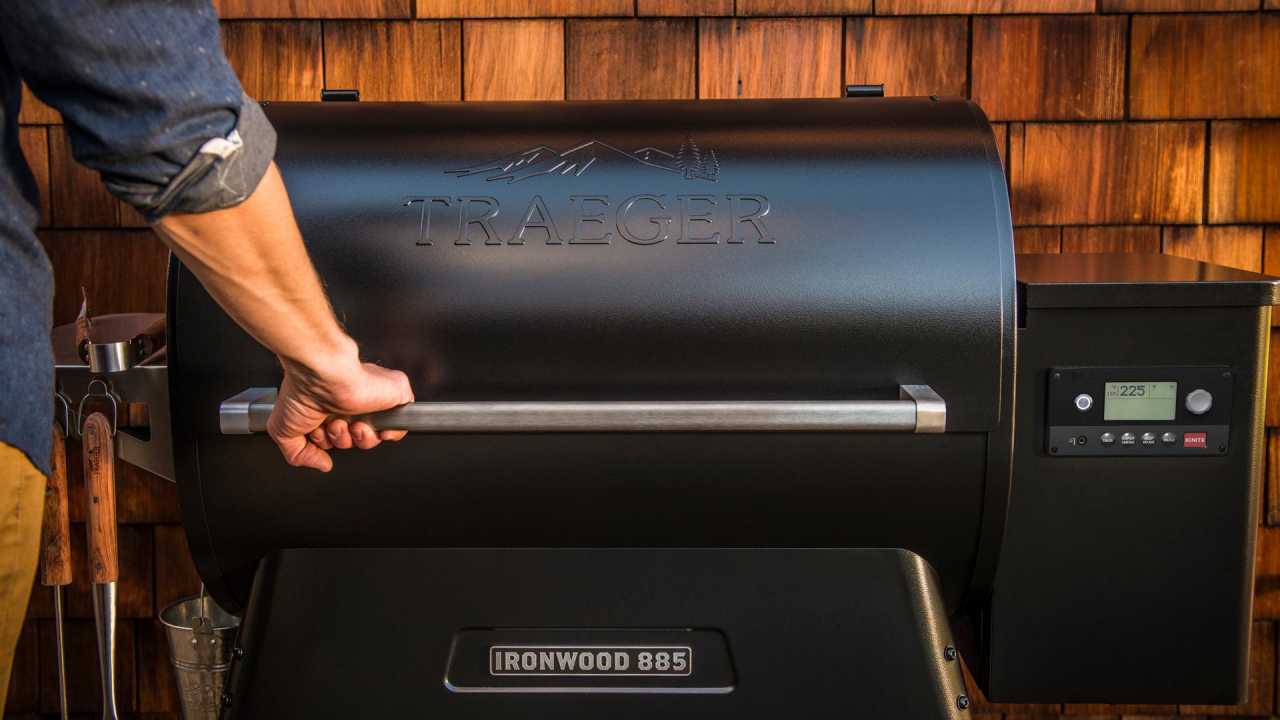 Win a Traeger Pro 575 Grill valued at 1100 Contest Foodism TO