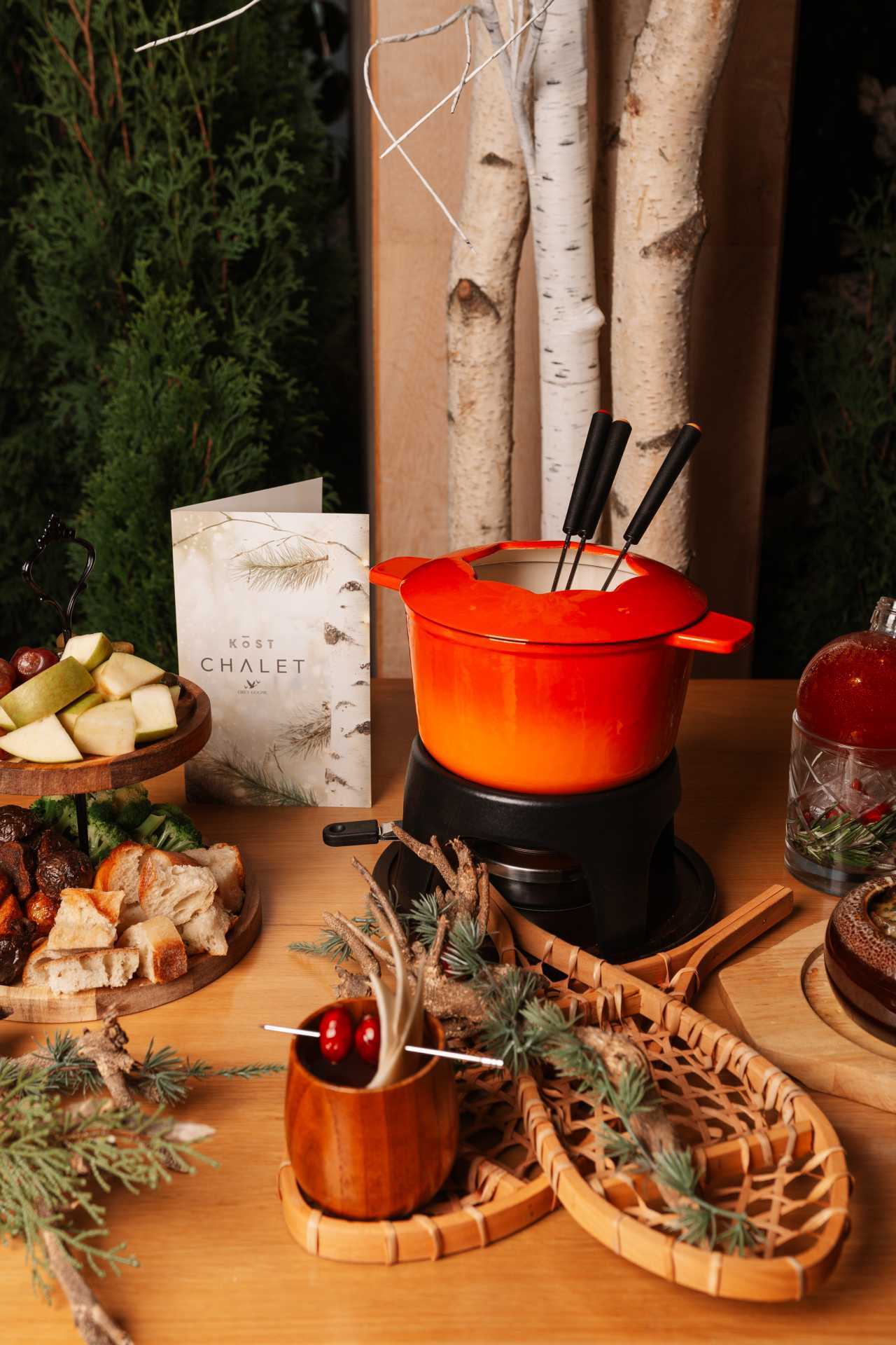 Christmas bars and markets in Toronto | Fondue and cocktails at KŌST Chalet in Toronto