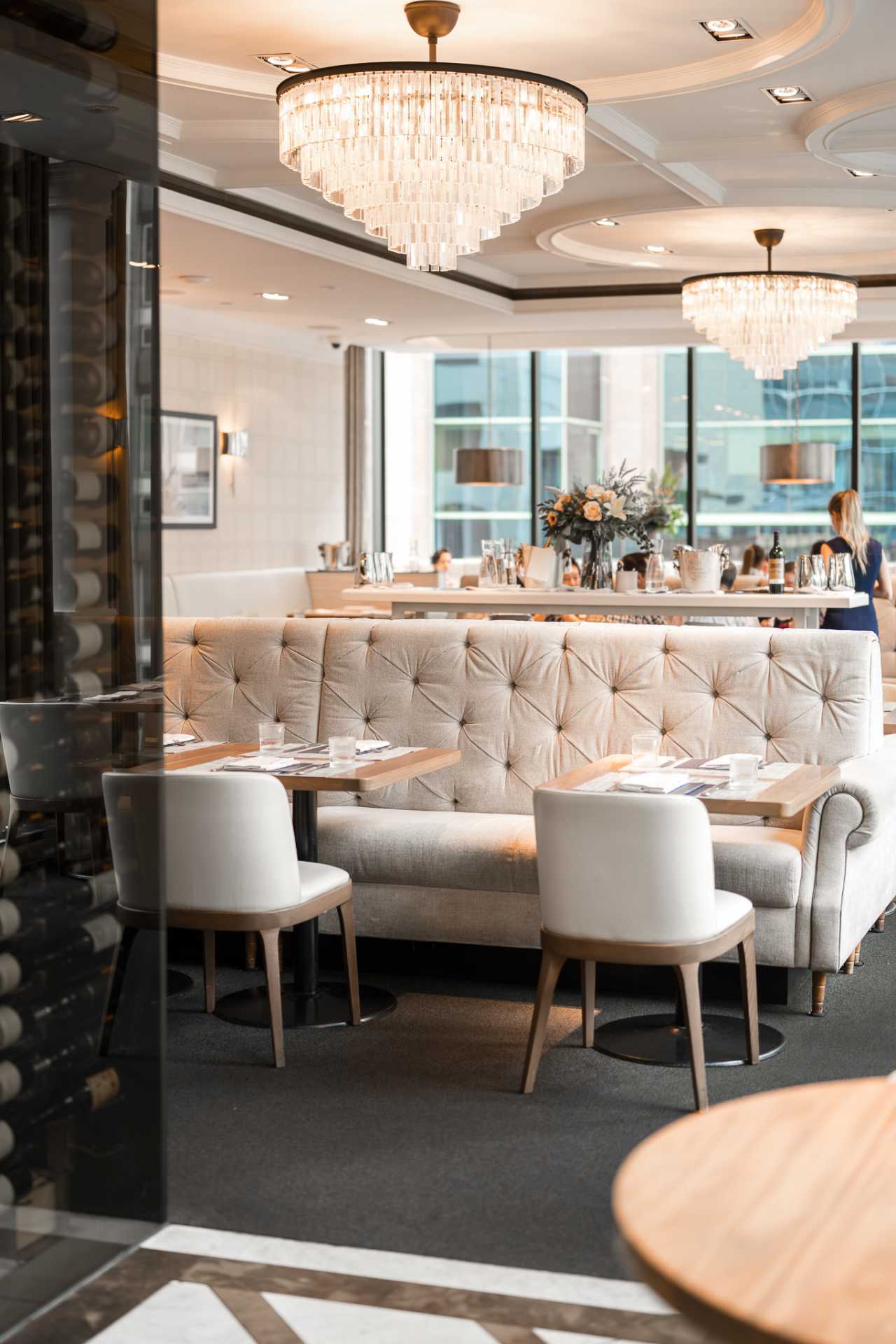 Romantic restaurants Toronto | Inside The Chase restaurant in Toronto