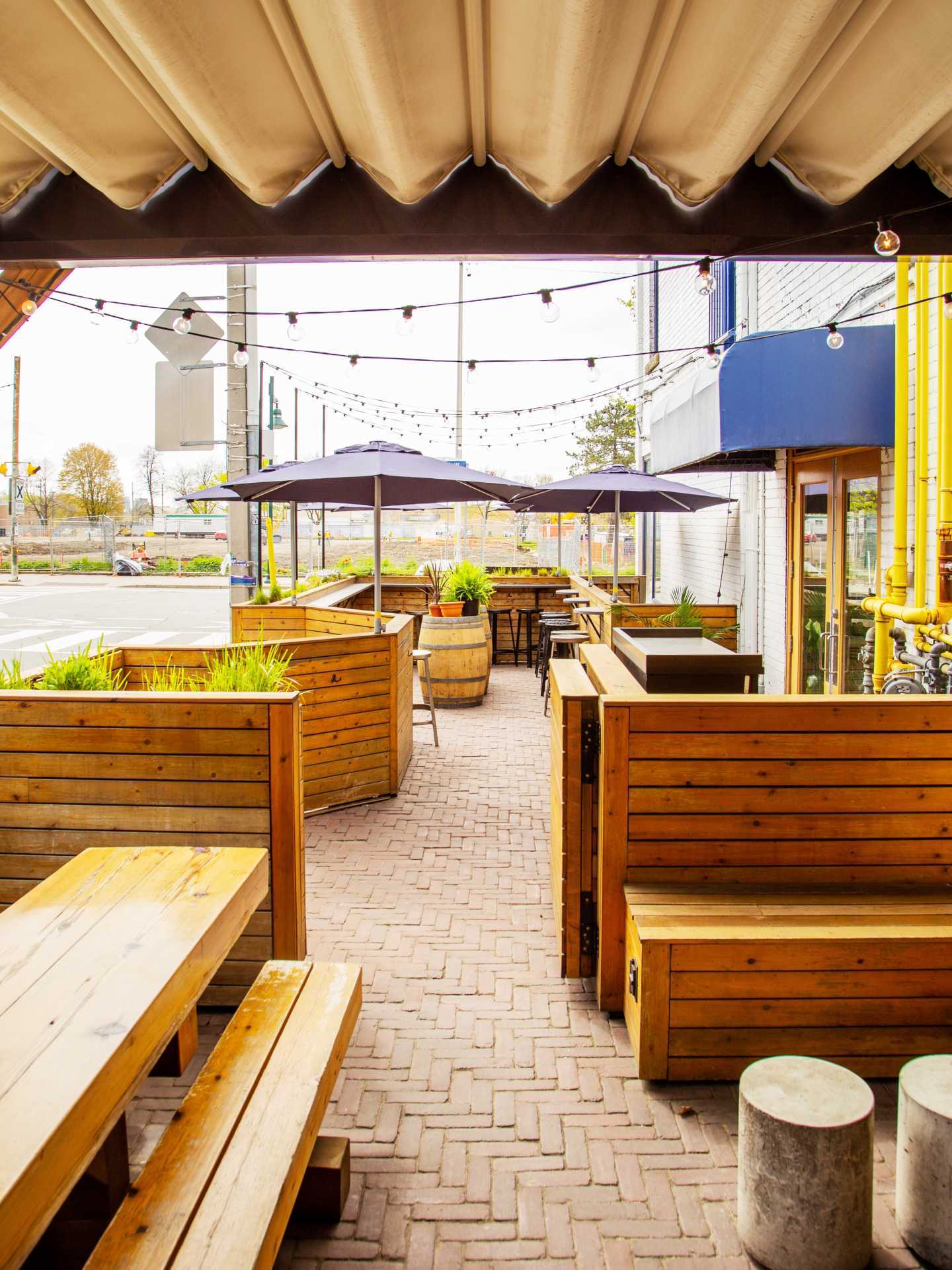 Toronto breweries | The side patio at Burdock Brewery